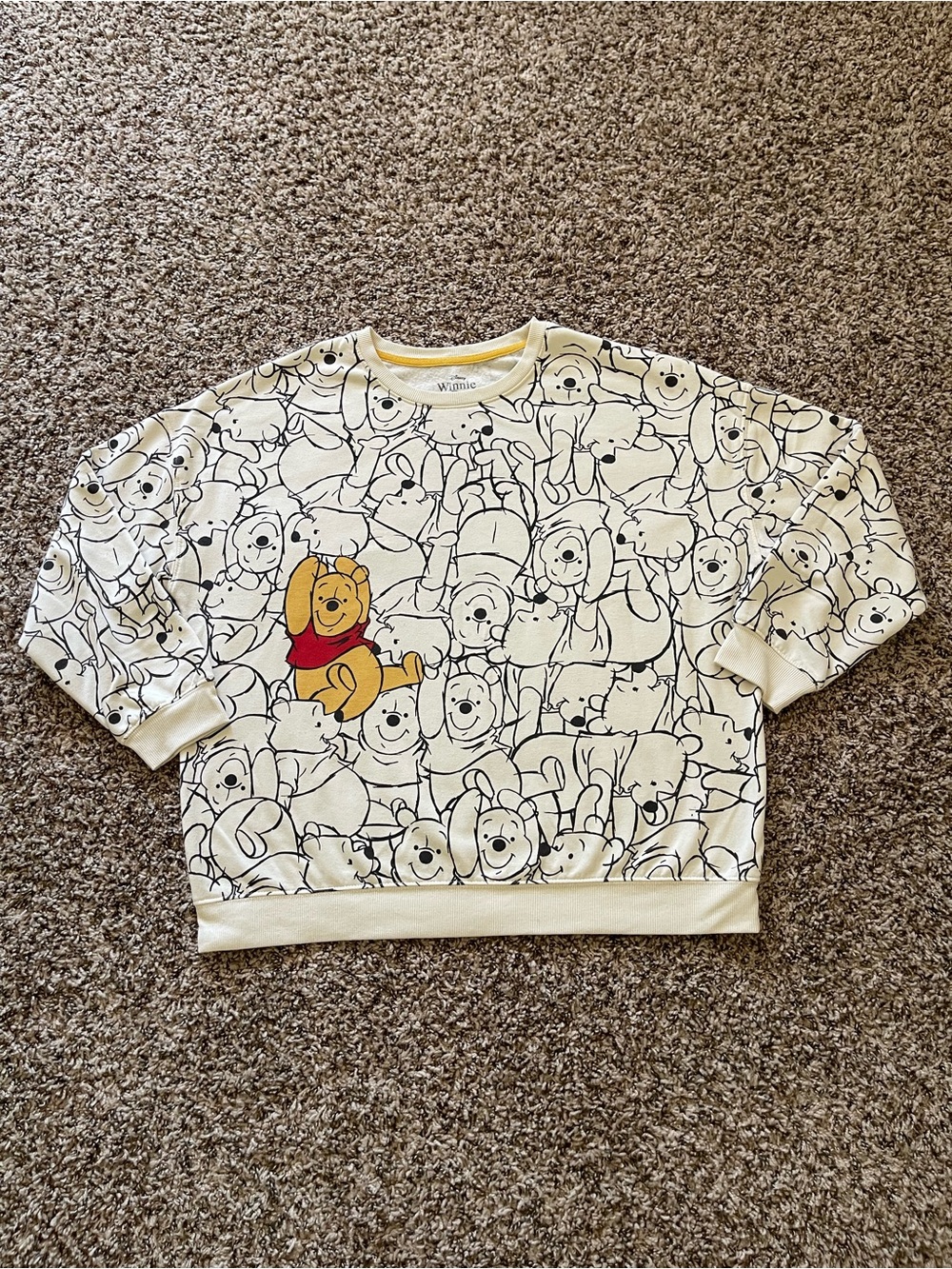 Disney Winnie the Pooh Crew Neck Long Sleeve Sweatshirt Women's Size XL